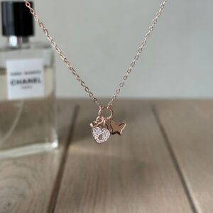 Collana charms farfalla rosé