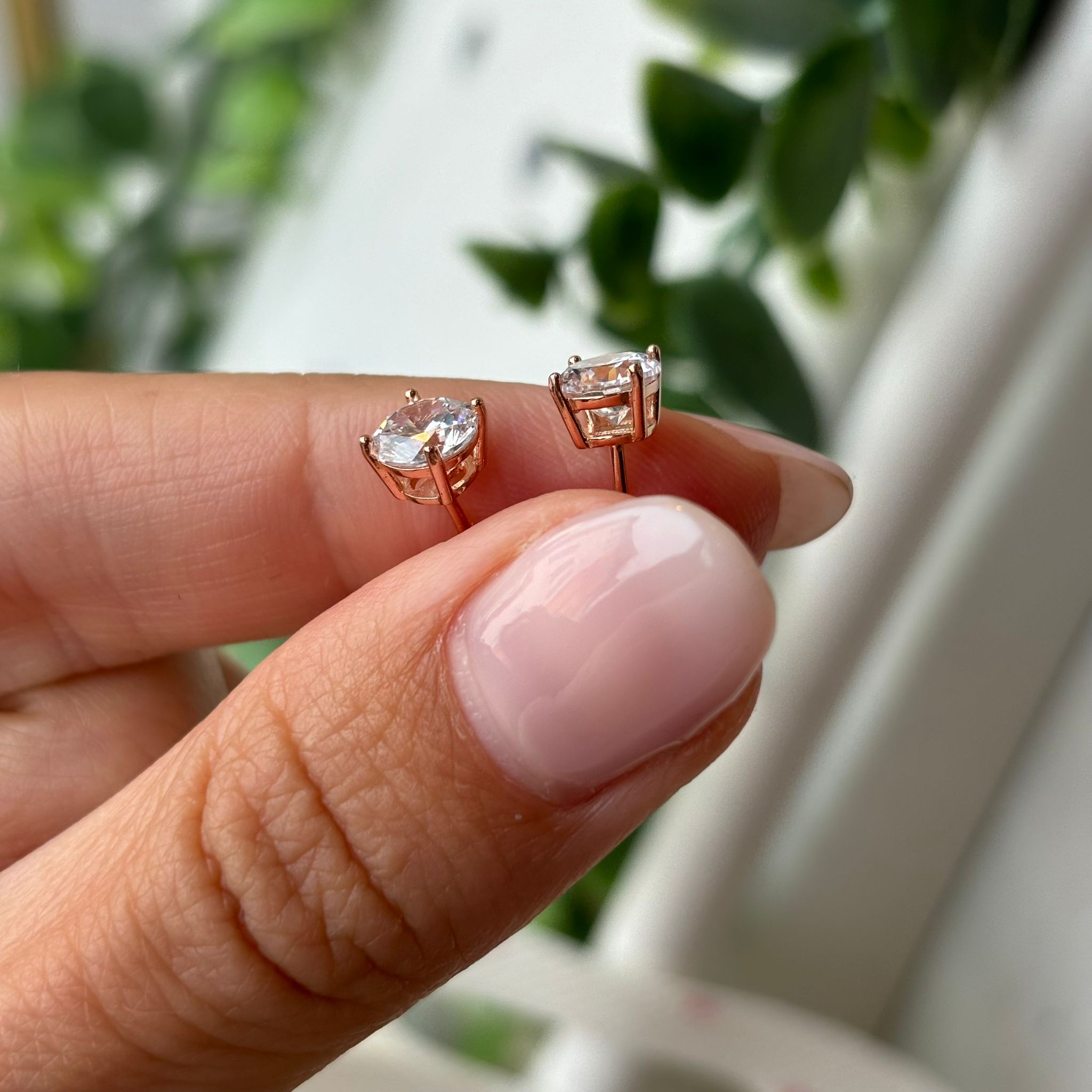 Orecchini A Punto Luce In Argento Placcato Oro - Chiusura A Farfalla, 5mm, Piccoli E Luminosi, Da Donna